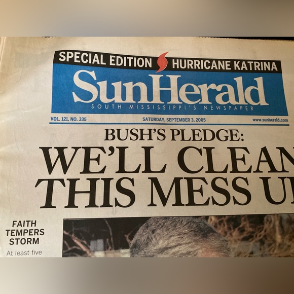 SET OF 7 SUN HERALD HURRICANE KATRINA NEWSPAPERS AUG 30, 2005 - SEPT 5, 2005 - Picture 7 of 9